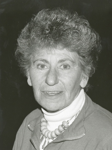Artist: b'Heath, Gregory.' | Title: b'Portrait of Ruth Faerber, Australian painter and printmaker, 1988' | Date: 1988 Artist: b'Heath, Gregory.' | Title: b'Portrait of Ruth Faerber, Australian painter and printmaker, 1988' | Date: 1988