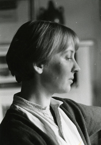 Artist: b'Butler, Roger' | Title: b'Portrait of Ilme Simmul, Australian printmaker, painter and bookbinder, Melbourne, 1975.' | Date: 1989 Artist: b'Butler, Roger' | Title: b'Portrait of Ilme Simmul, Australian printmaker, painter and bookbinder, Melbourne, 1975.' | Date: 1989