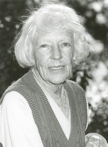 Artist: b'Heath, Gregory.' | Title: b'Portrait of Elaine Haxton, Australian painter and printmaker, 1989' | Date: 1989 Artist: b'Heath, Gregory.' | Title: b'Portrait of Elaine Haxton, Australian painter and printmaker, 1989' | Date: 1989
