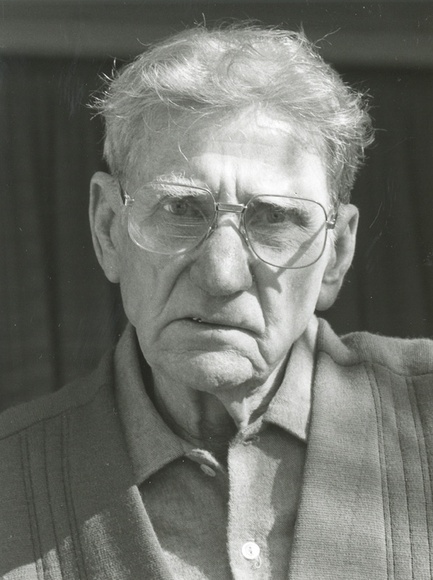 Artist: b'Heath, Gregory.' | Title: b'Portrait of Hector Gilliland, Australian painter and printmaker, 1989' | Date: 1989 Artist: b'Heath, Gregory.' | Title: b'Portrait of Hector Gilliland, Australian painter and printmaker, 1989' | Date: 1989