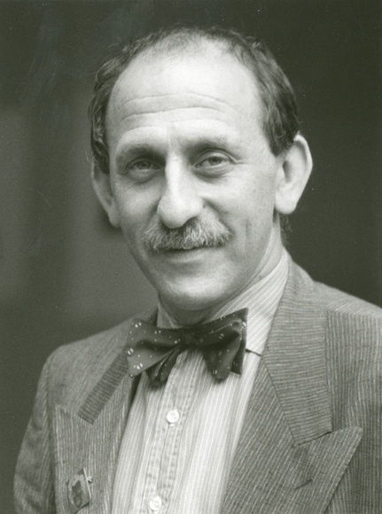 Artist: b'Heath, Gregory.' | Title: b'Portrait of Joseph Lebovic, Australian printmaker, photographer and gallery director, 1992' | Date: 1992 Artist: b'Heath, Gregory.' | Title: b'Portrait of Joseph Lebovic, Australian printmaker, photographer and gallery director, 1992' | Date: 1992